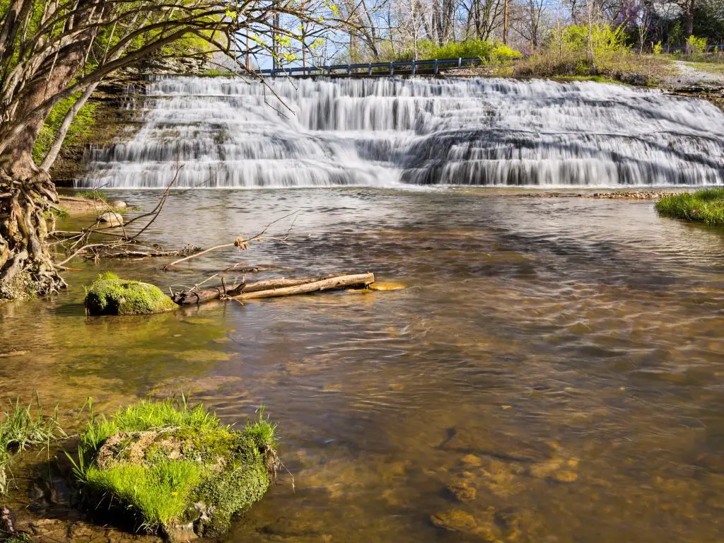 Thistlethwaite Falls, Richmond, Indiana, EE. UU. es una cascada en Richmond, Indiana.