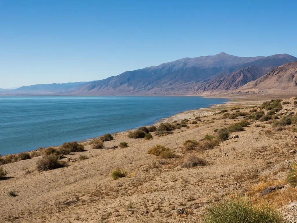 Walker Lake en zona desierta de Nevada
