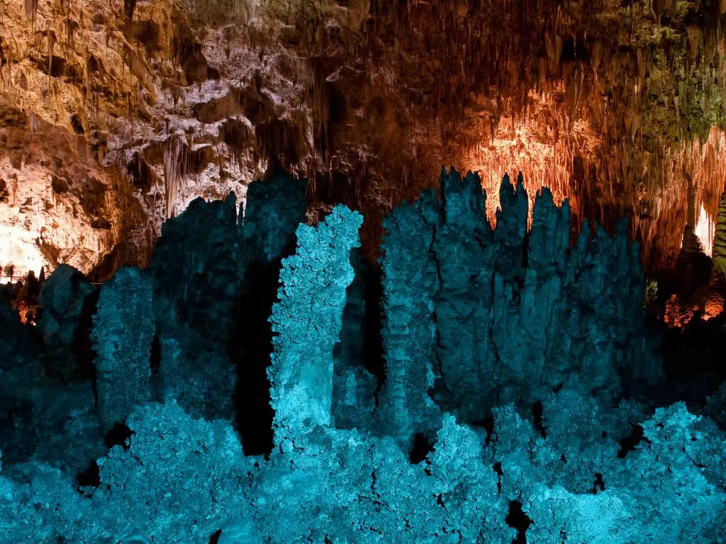 Una de las muchas cámaras en el interior de la caverna de Carlsbad, Nuevo México