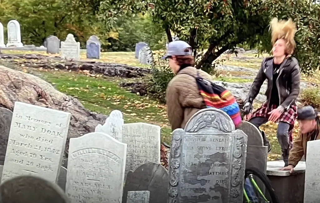 Cementerio Old Burial Hill en la película Hocus Pocus.