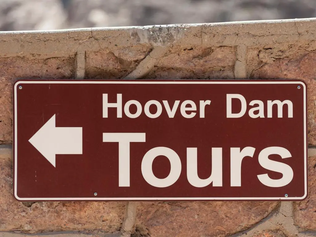 Publicidad firme Tours de la Presa Hoover.