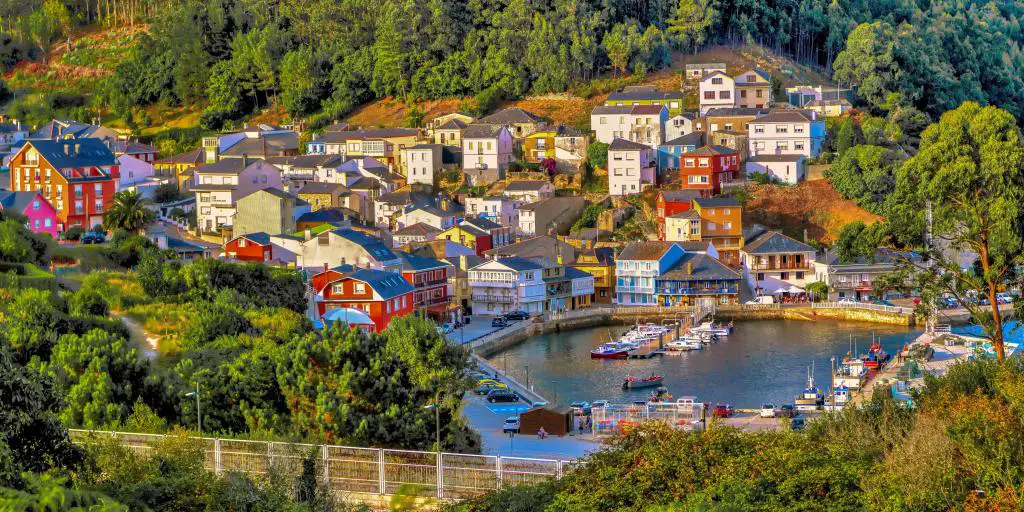 El pueblo marinero de O Barqueiro es un lugar perfecto en un road trip por Galicia