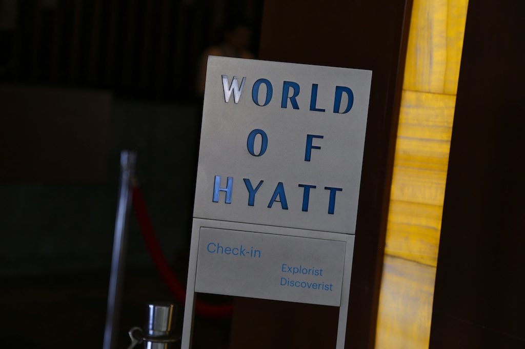 señal de check-in de hotel para miembros de élite de Hyatt