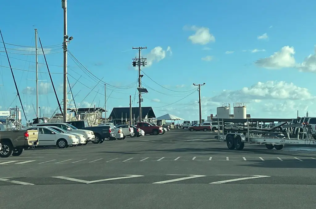 Estacionamiento del puerto de He'eia Kea