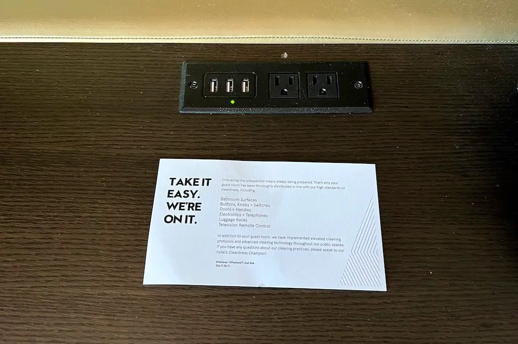 Salida de puertos USB para habitaciones de hoteles