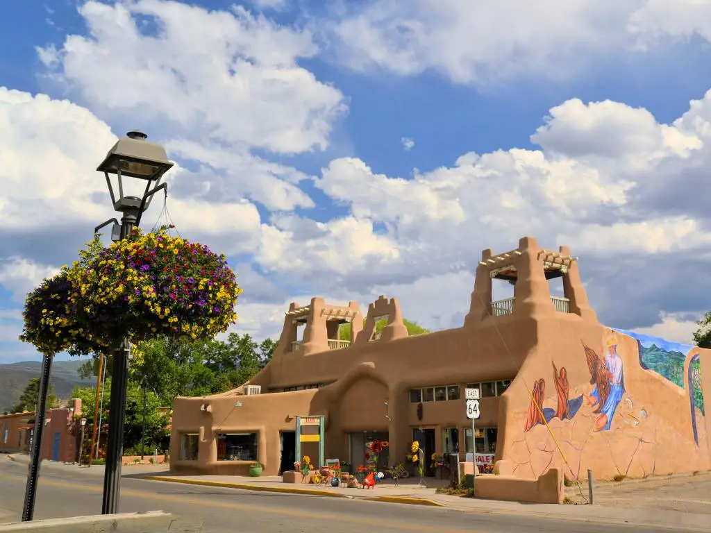 Arquitectura indígena de adobe en Taos Pueblo, Nuevo México