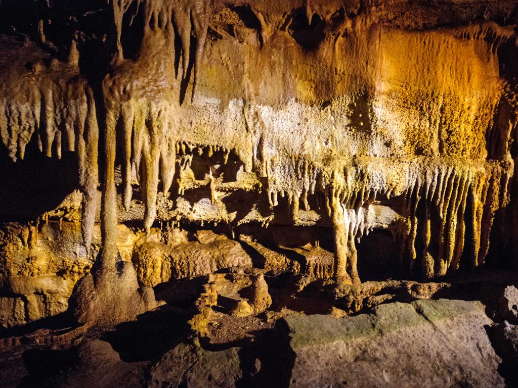 Formaciones rocosas en Mammoth Cave, Kentucky