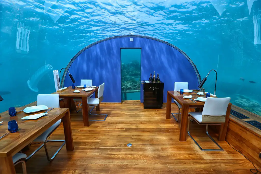 Restaurante submarino Maldivas 27