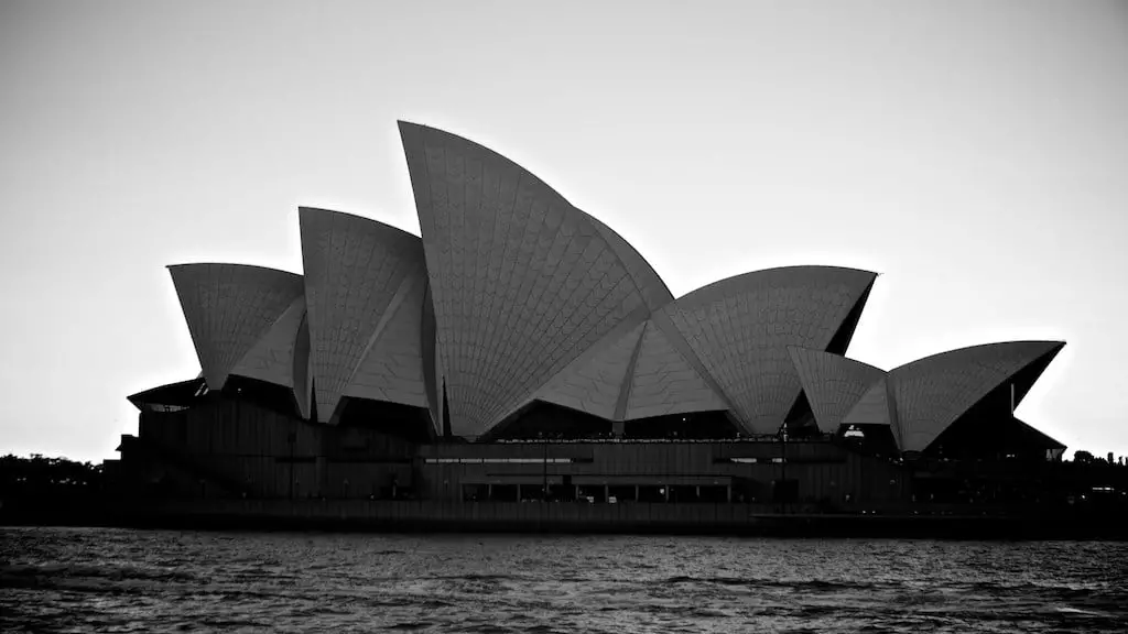 Ópera de Sydney en blanco y negro