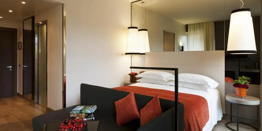 Junior Suite en hotel Starhotels Echo en Milán