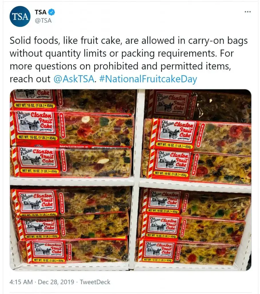 ¿Se puede llevar fruta en un avión?