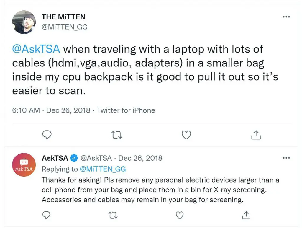 ¿Tienes que sacar cables o cargadores en la seguridad del aeropuerto?