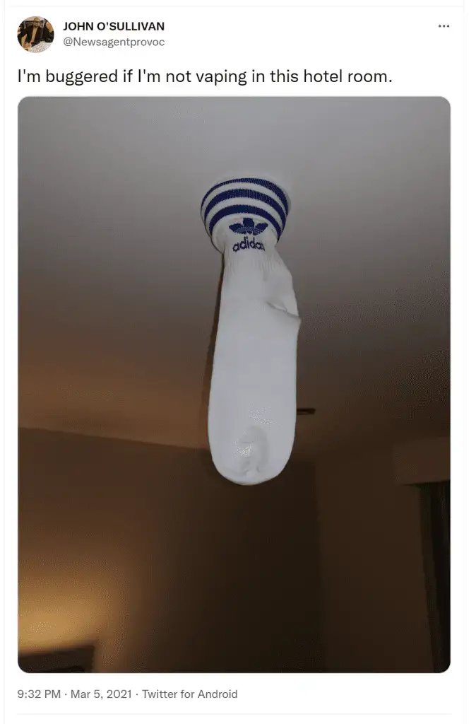 ¿Se puede vapear en una habitación de hotel para no fumadores?
