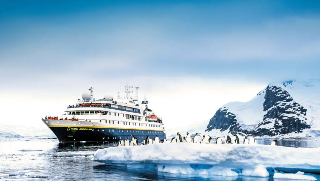 18 MEJORES cruceros para adultos jóvenes (¡Cruceros para todos los presupuestos!)