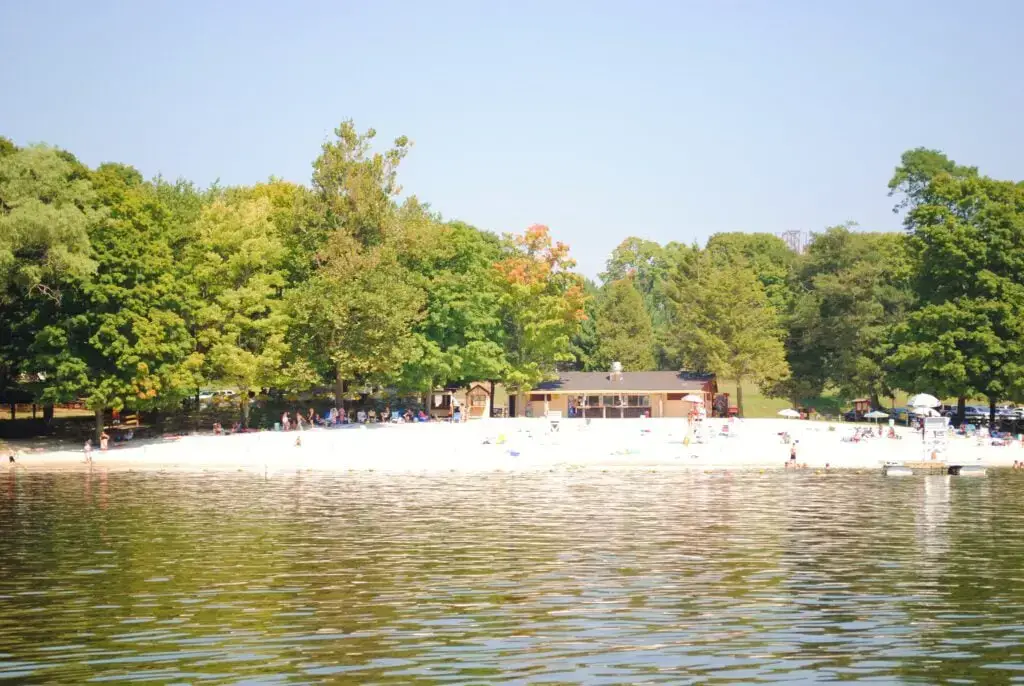 Los 40 mejores lugares para acampar en Wisconsin (cerca de Dells y parques estatales)