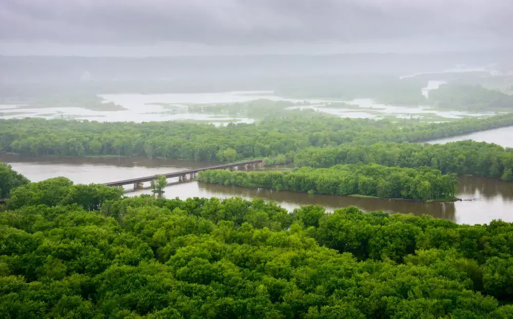 Los 40 mejores lugares para acampar en Wisconsin (cerca de Dells y parques estatales)