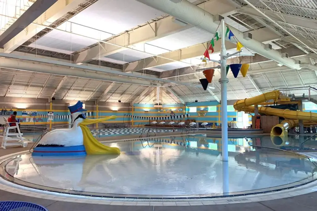 Los 10 mejores parques acuáticos cubiertos en Illinois (¡Diversión para todas las edades!)