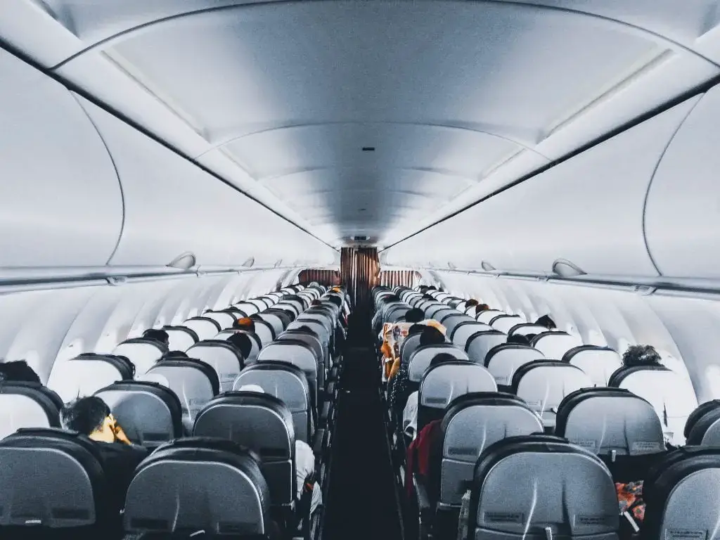 ¿Mejor asiento de avión? ¡Evite la turbulencia/el mareo por movimiento!