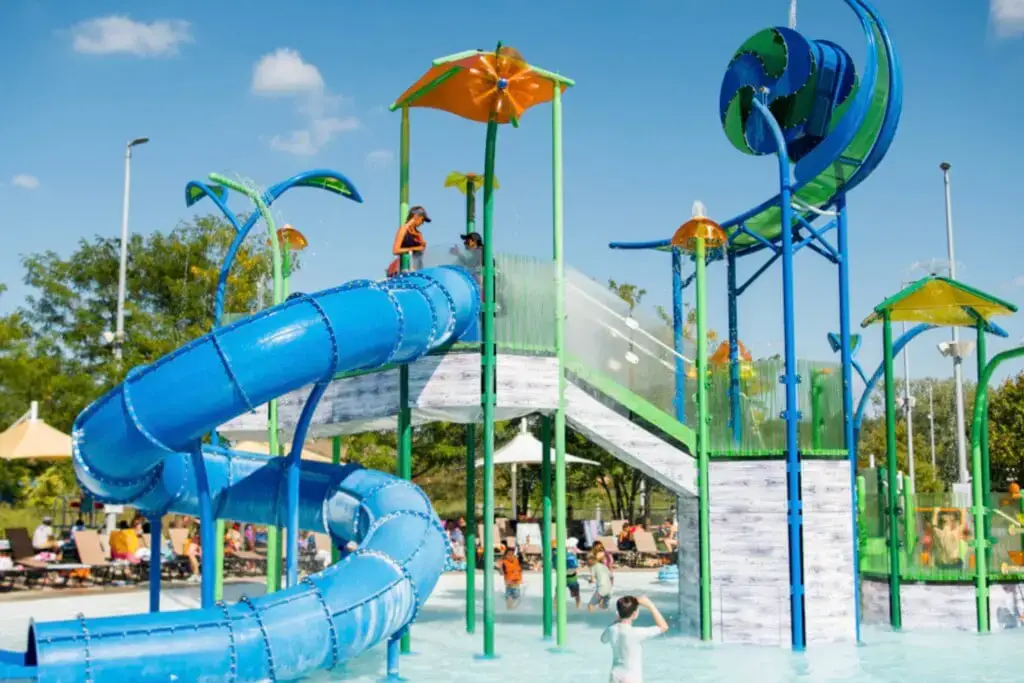 Los 10 mejores parques acuáticos cerca de Indiana (¡aventuras en interiores y exteriores!)