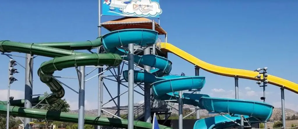 15 MEJORES parques acuáticos en Los Ángeles (¡Tiempo relajante en familia!)