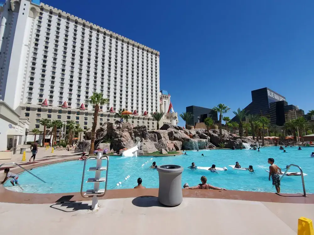 Los 17 mejores parques acuáticos de Las Vegas (Disfruta de un chapuzón en Sin City)
