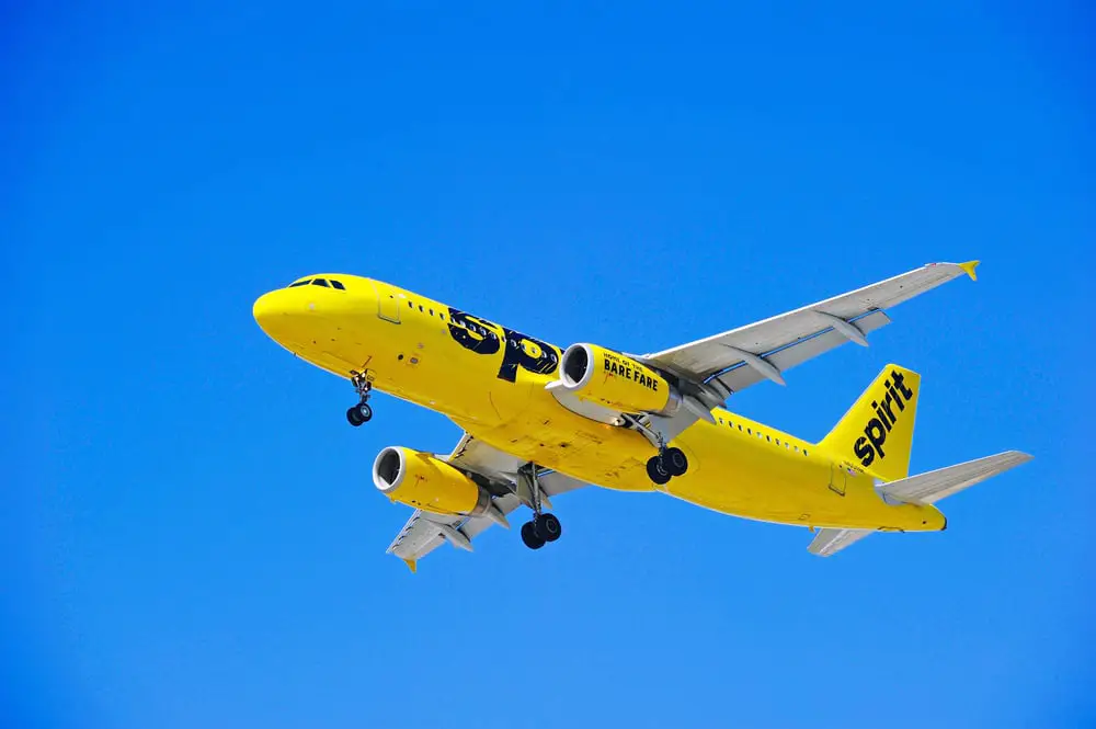 ¿Spirit Airlines es segura? (Registros de seguridad, opiniones de clientes y costo)