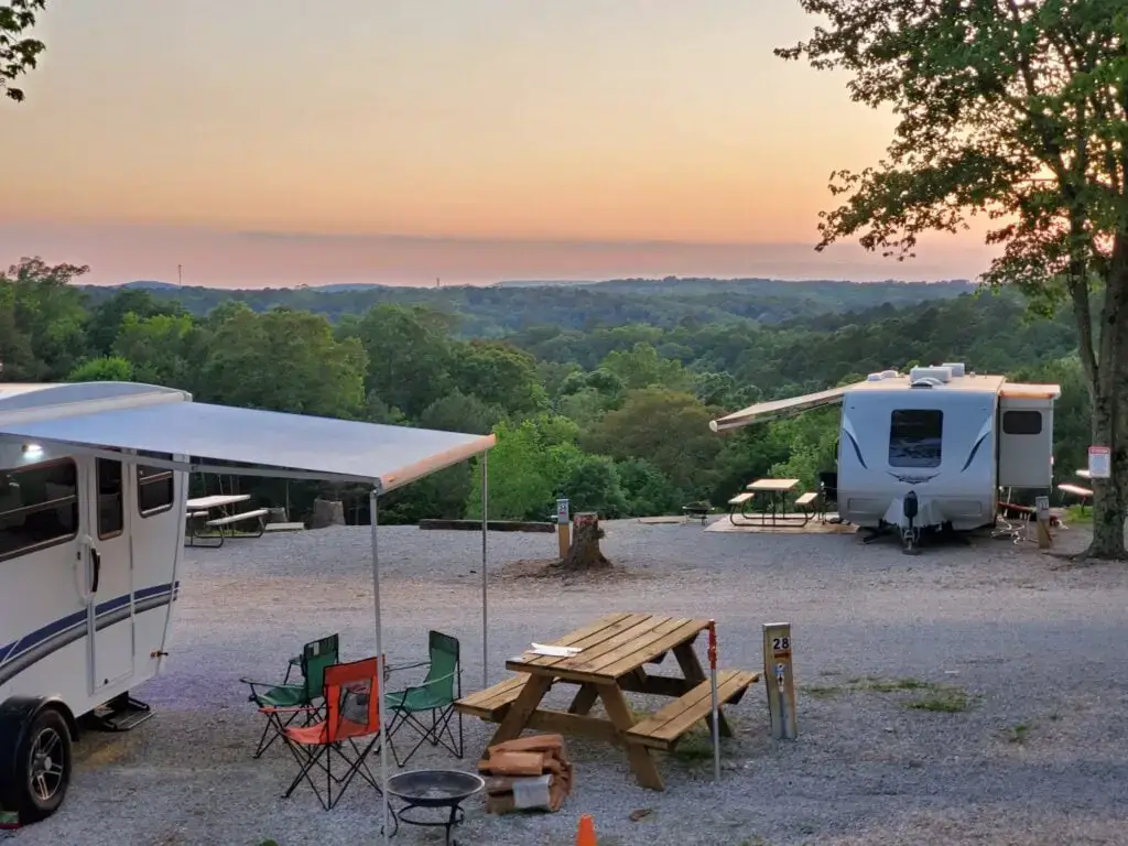Los 25 mejores lugares para acampar en Arkansas (con lagos y vistas panorámicas)