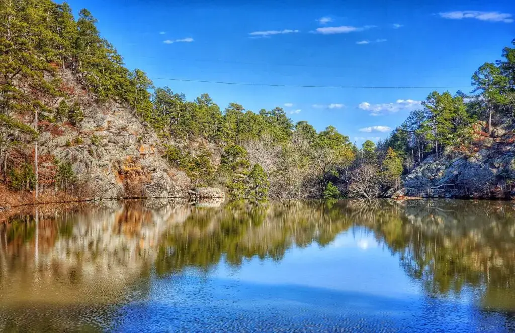 Los 25 mejores lugares para acampar en Arkansas (con lagos y vistas panorámicas)