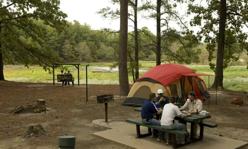 Los 25 mejores lugares para acampar en Arkansas (con lagos y vistas panorámicas)