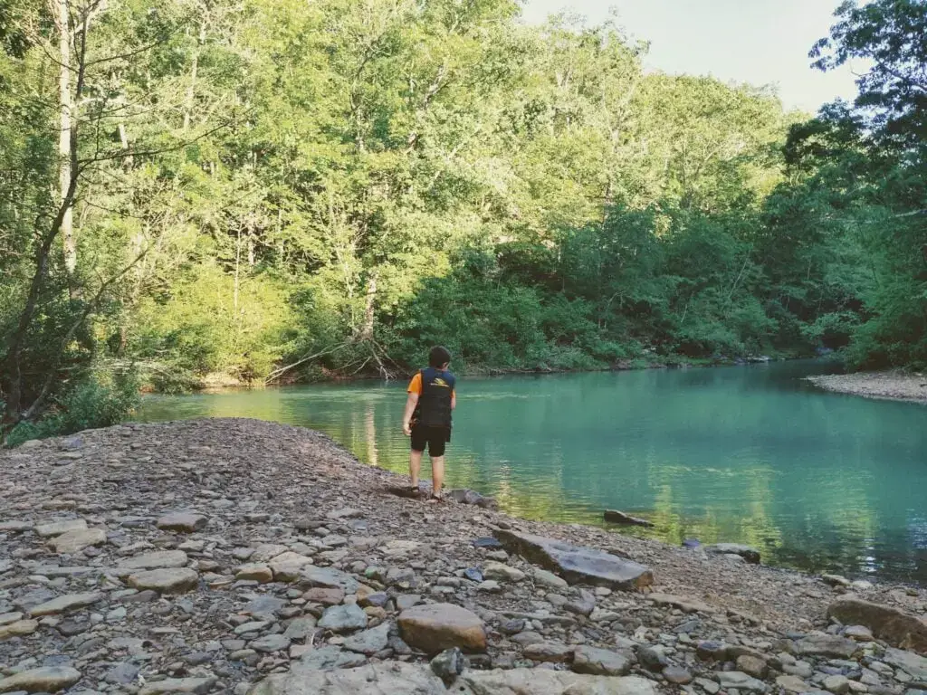 Los 25 mejores lugares para acampar en Arkansas (con lagos y vistas panorámicas)