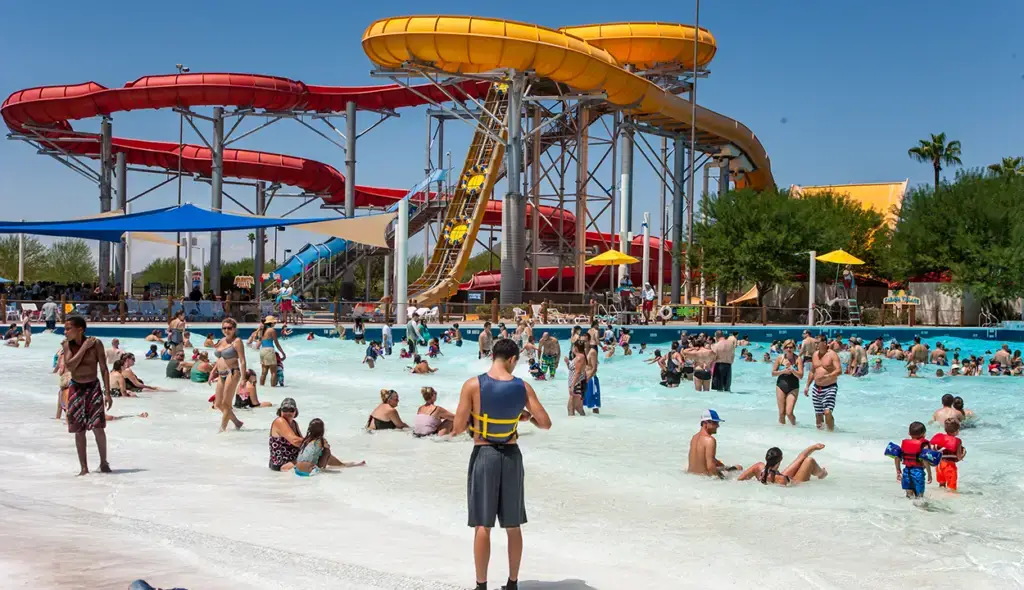 18 MEJORES parques acuáticos en Phoenix (¡Verano todo el año!)