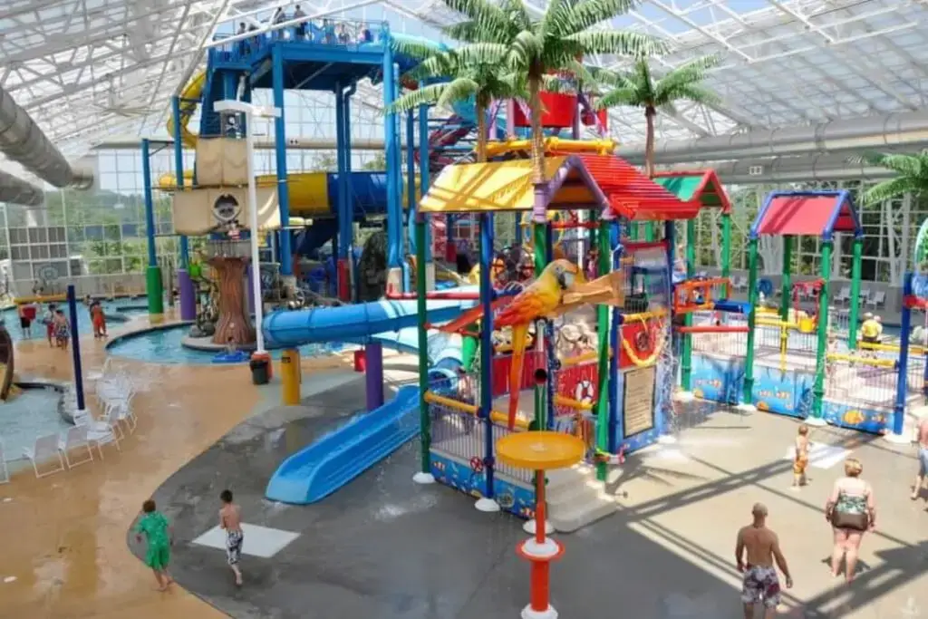 Los 10 mejores parques acuáticos cerca de Indiana (¡aventuras en interiores y exteriores!)