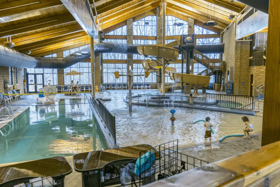 Los 10 mejores parques acuáticos cerca de Indiana (¡aventuras en interiores y exteriores!)