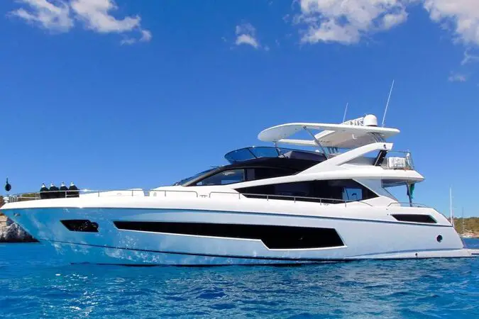 Alquiler de barcos a motor en California |