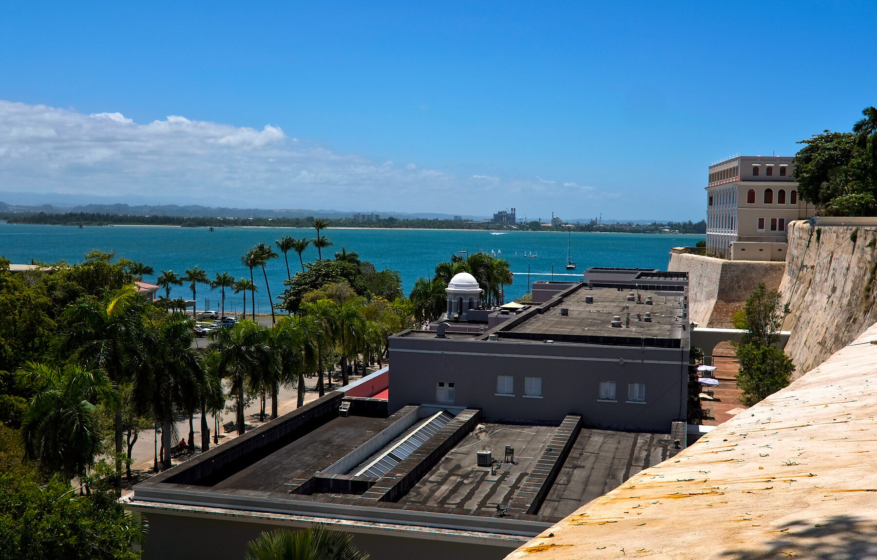 ¿Uber está disponible en St. Thomas?