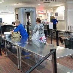 Cómo pasar joyas por la seguridad del aeropuerto - AnnaHarper