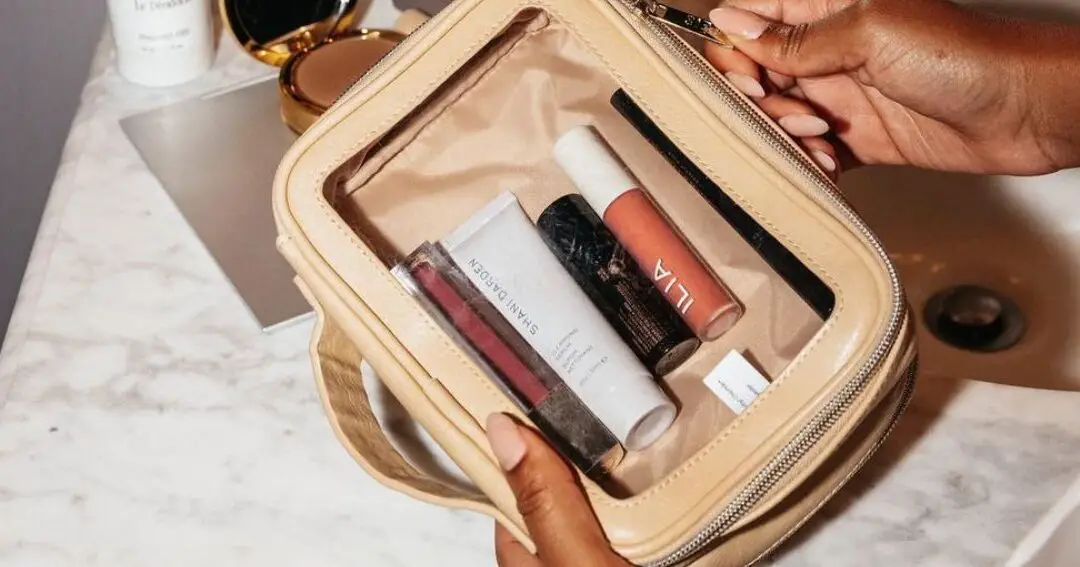 Cómo empacar productos de belleza en un equipaje de mano |