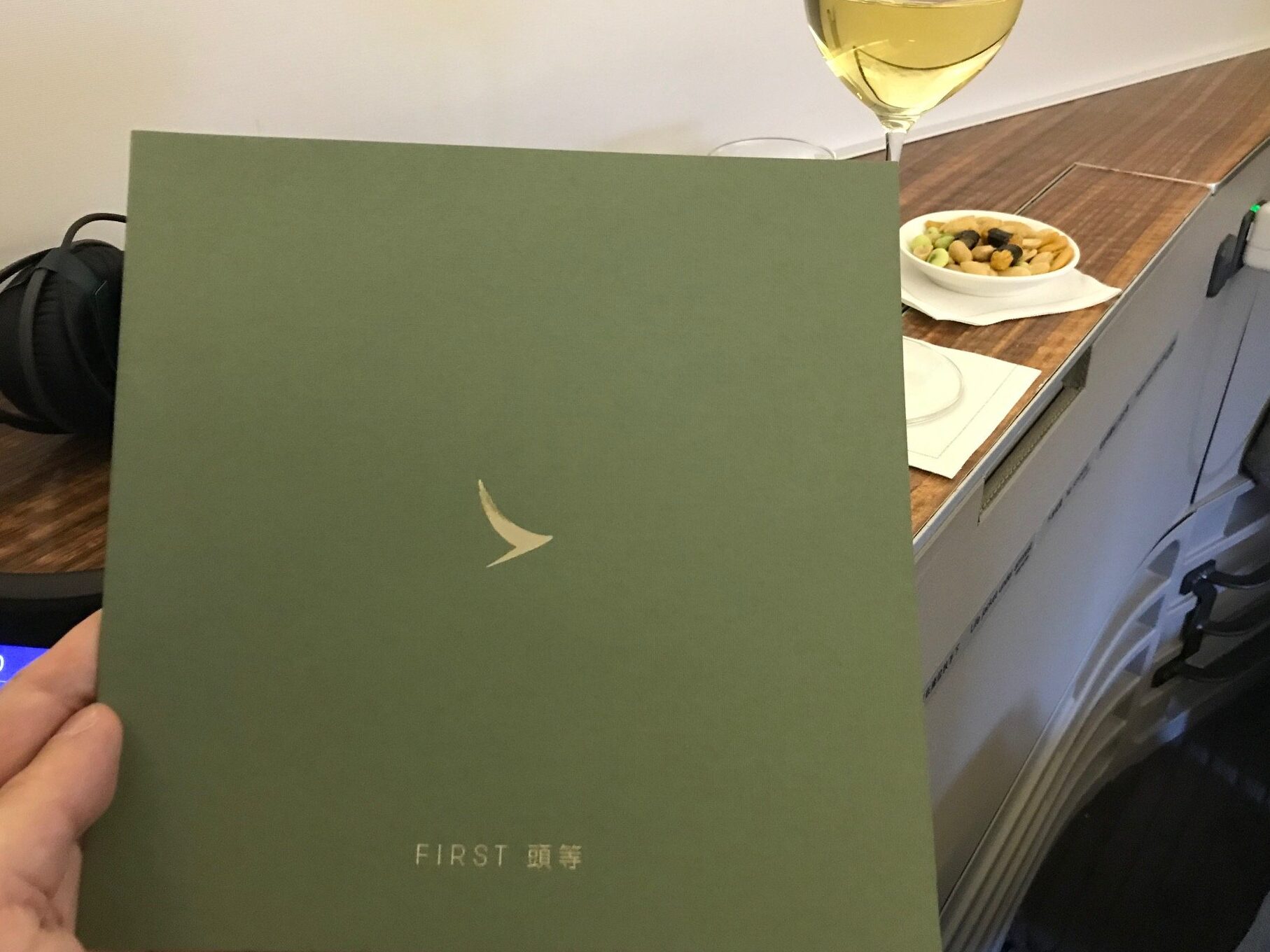 Clínica de compensación: Escasez de catering de primera clase de Cathay Pacific...