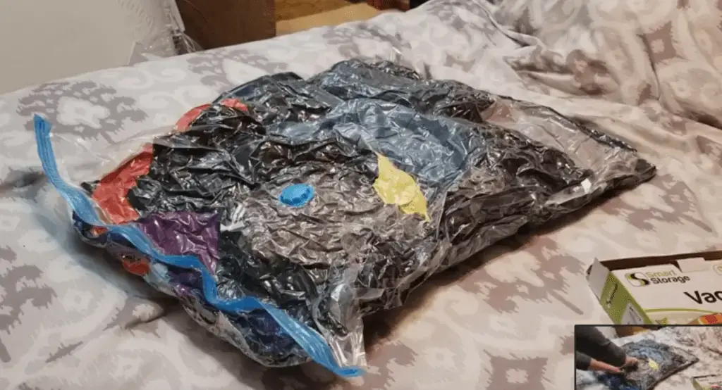 ¿Puedo usar bolsas de viaje de compresión Space Saver en el equipaje de mano?