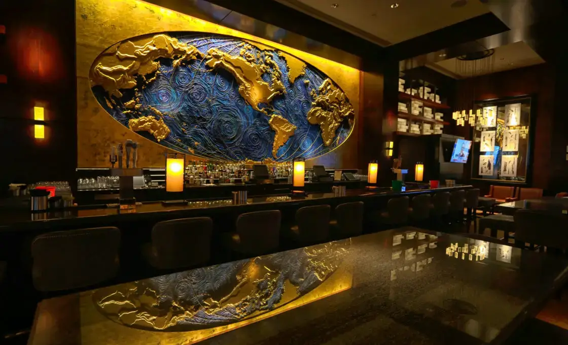 ¿Se puede llevar alcohol a un hotel?
